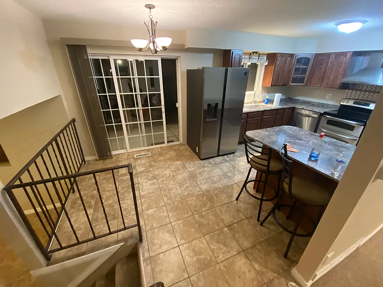 7165 White Mountain Dr — Photo 2
