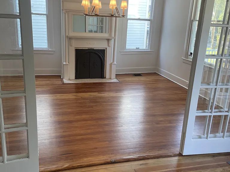 718 E Henry St — Photo 28