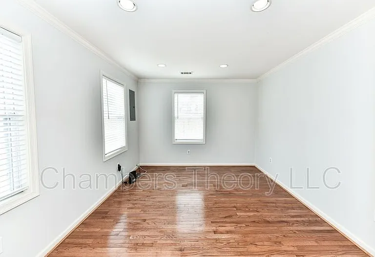 1128 N Kentucky St — Photo 9