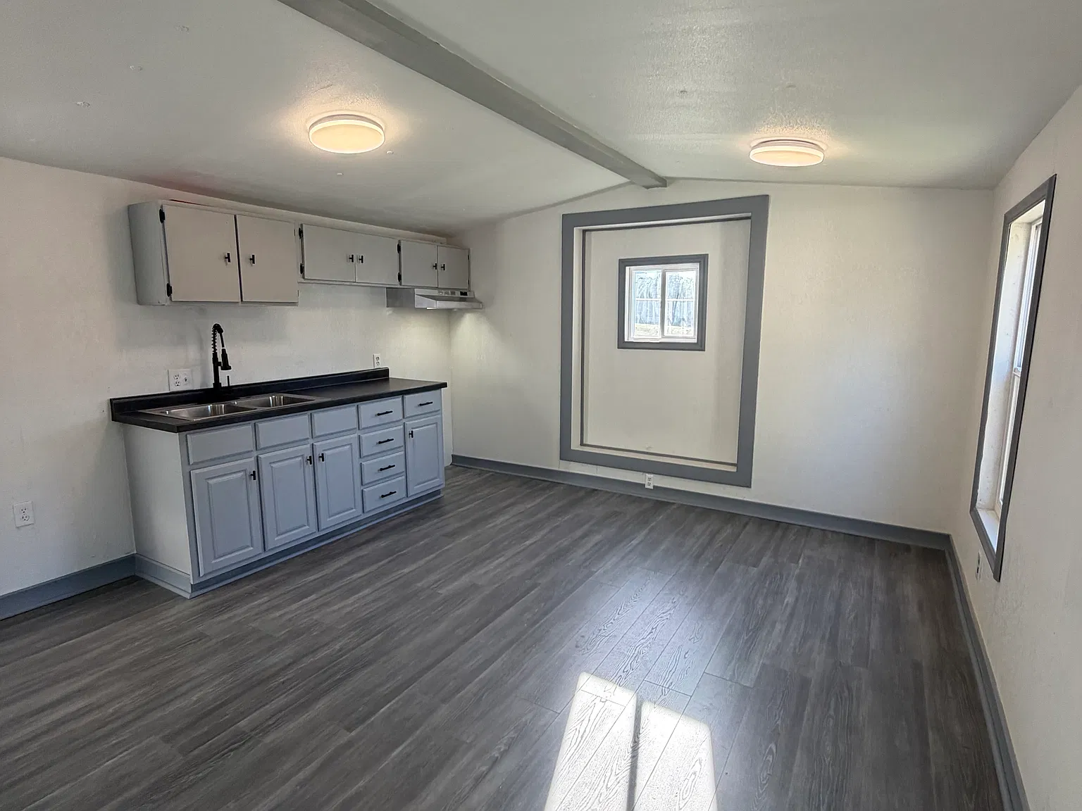2 bed, $1,000 — Photo 2