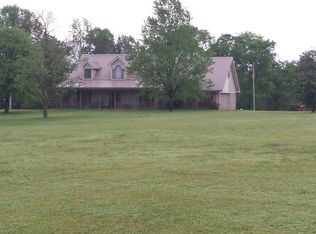 750 Yorks Chapel Rd, Nashville, AR 71852