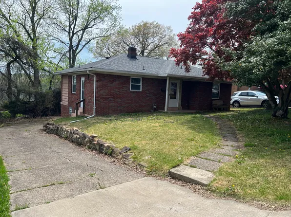 1108 McKinley Dr, Clairton, PA 15025