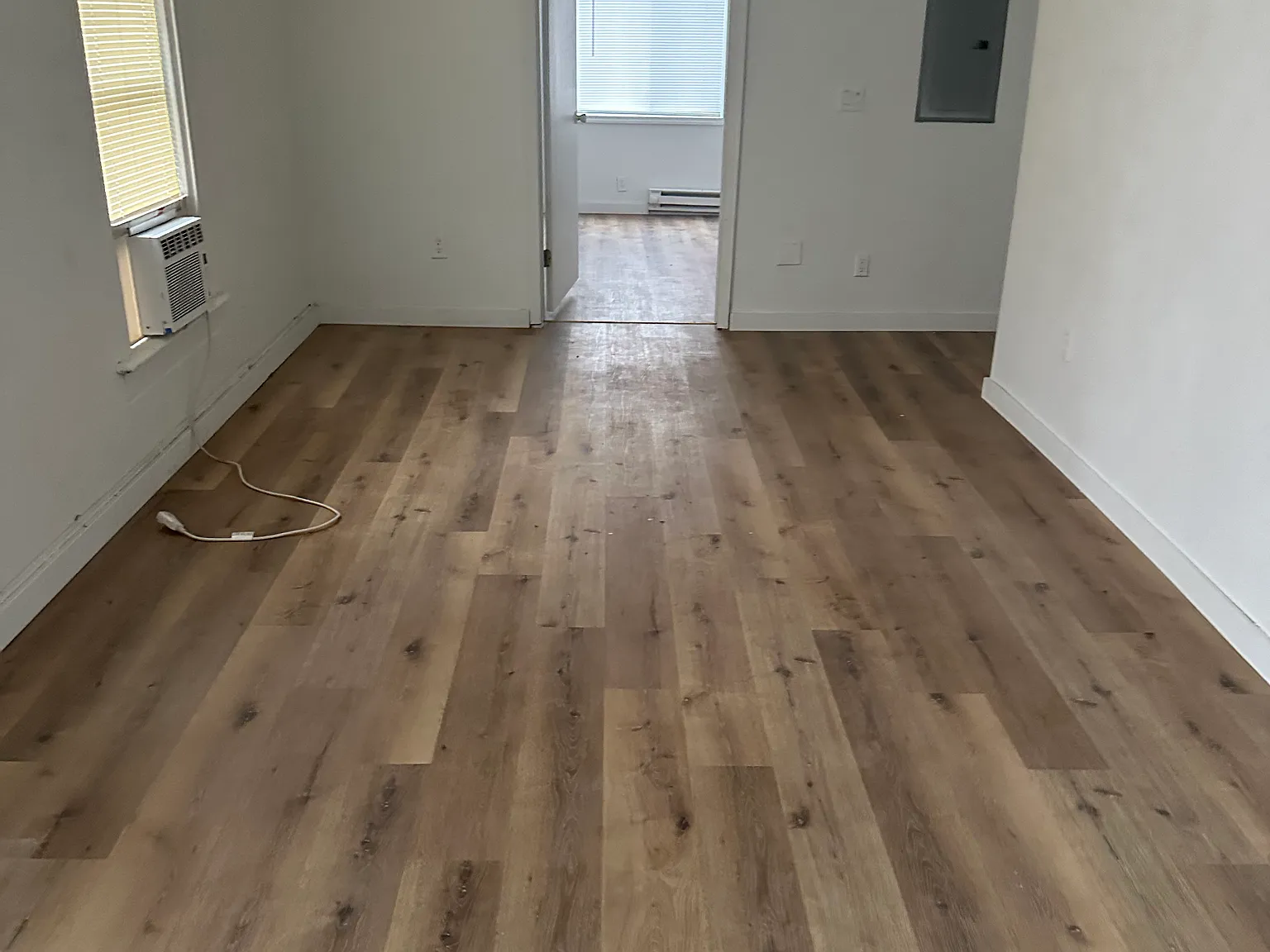 1105 W Howard St — Photo 4