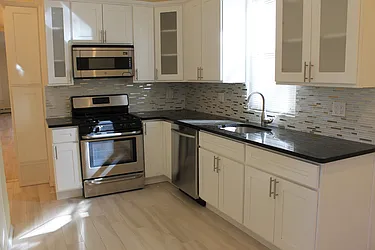 Rented by Rapid Realty Williamsburg