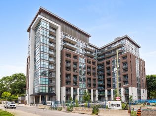 25 Neighbourhood Ln #213, Toronto, ON M8Y 0C4