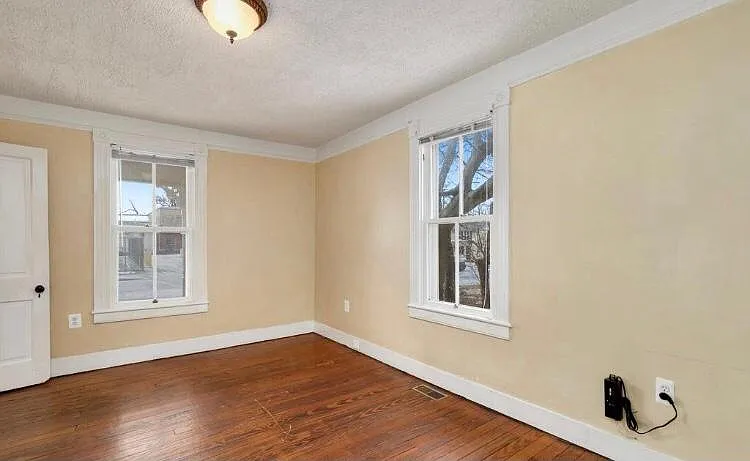 305 Lennox Ave — Photo 17