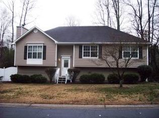 889 Grindstone Dr SW, Marietta, GA 30060