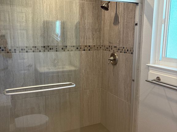 5th image of 1272 W McKinley Ave APT 5