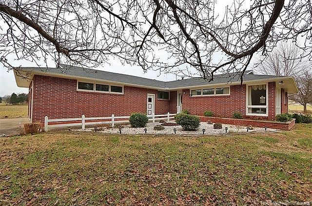 1st image of 2867 Boutin Dr