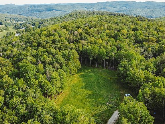 2nd image of 230 Wilson Hill Rd