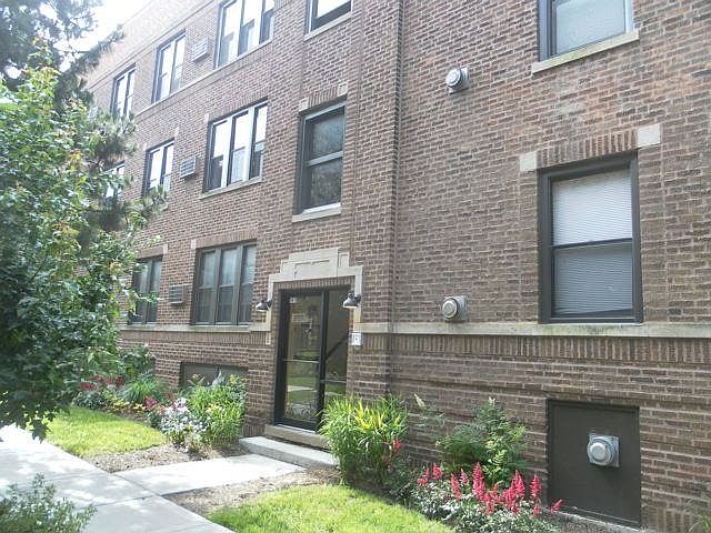 1st image of 3439 N Elaine Pl