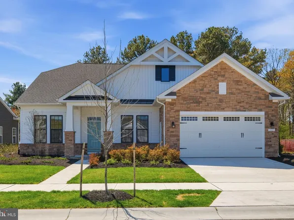 1003 Champlain Ct, Trappe, MD 21673