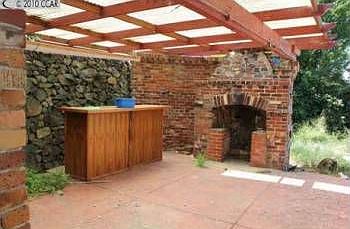 2nd image of 965 34th St