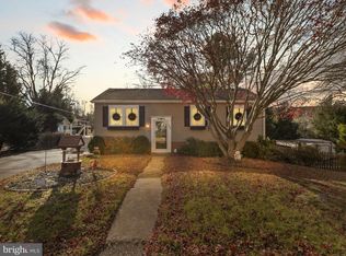 903 Blue Ridge Ave, Middleburg, VA 20117