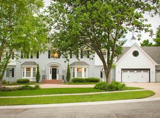 5722 SW Clarion Ln, Topeka, KS 66610