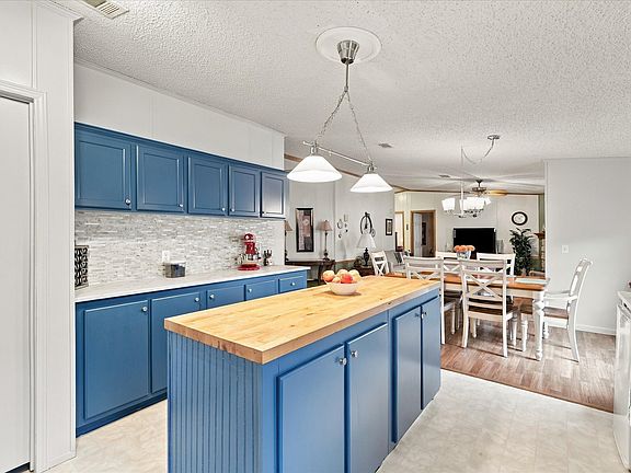 5th image of 535 Stone Ridge Dr