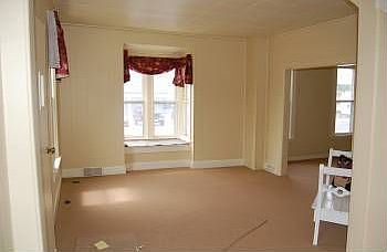 2nd image of 725 Carpenter Ave