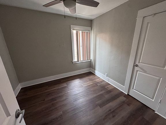 4th image of 633 Linden Ave #637