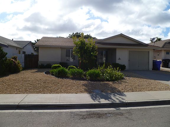 Newer front yard view