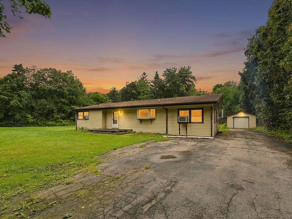 1st image of 8887 Elm Valley Rd