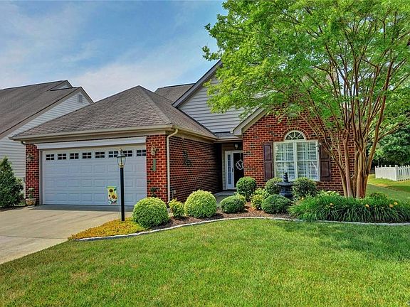 2nd image of 3808 Coles Point Way