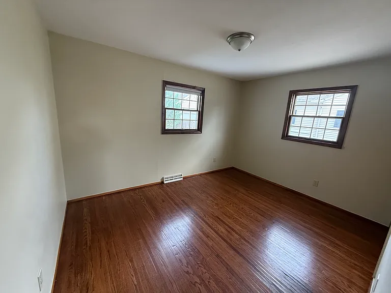1237 Richland St — Photo 11