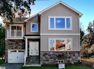 82 Monroe Ave, Cresskill, NJ 07626