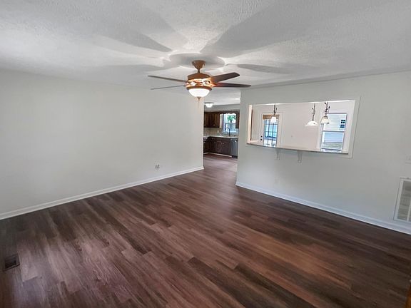 2nd image of 1347 Farmwood Dr