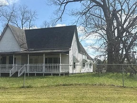 2nd image of 21 Gates Rd