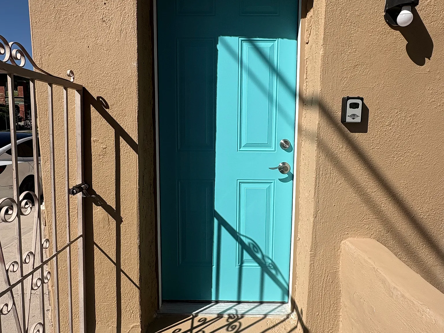 1701 Montana Ave — Photo 2