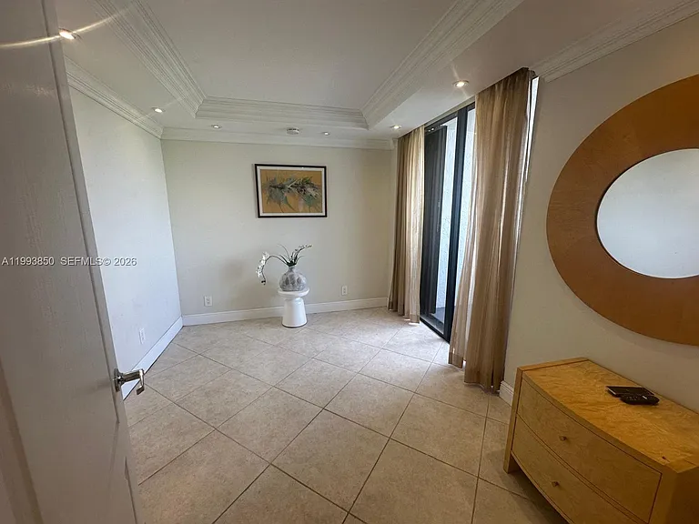 2555 Collins Ave #704 — Photo 11