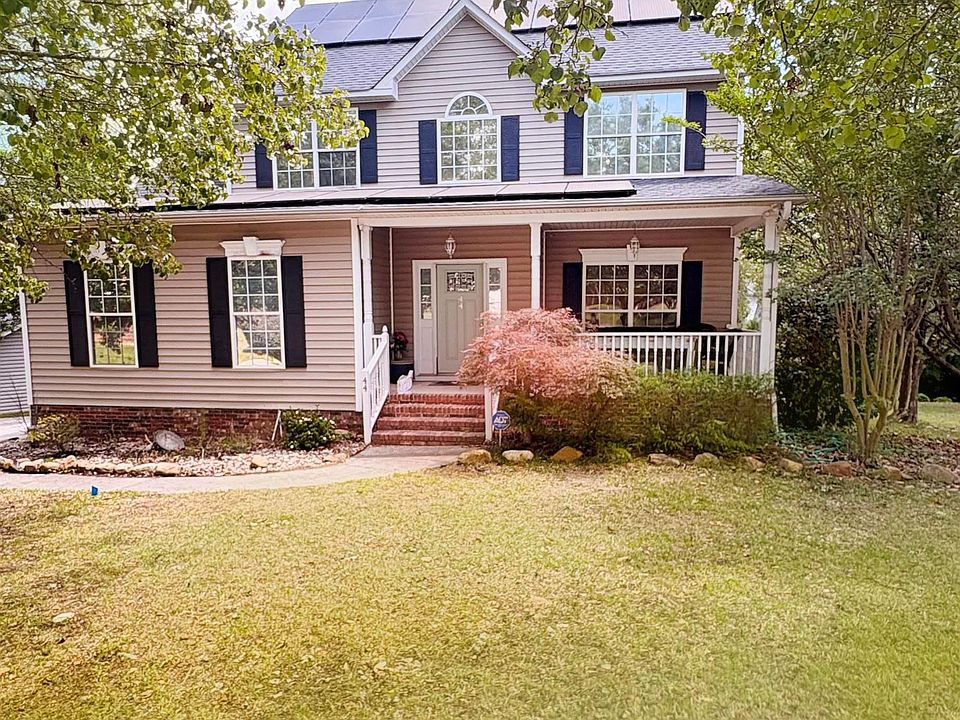 1st image of 44 Hampton Springs Ct