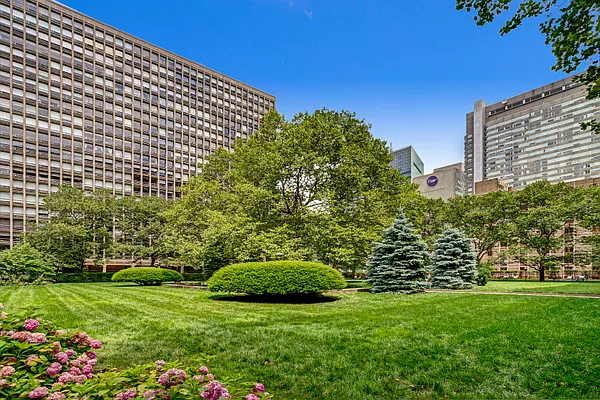 Rented by Douglas Elliman | media 13