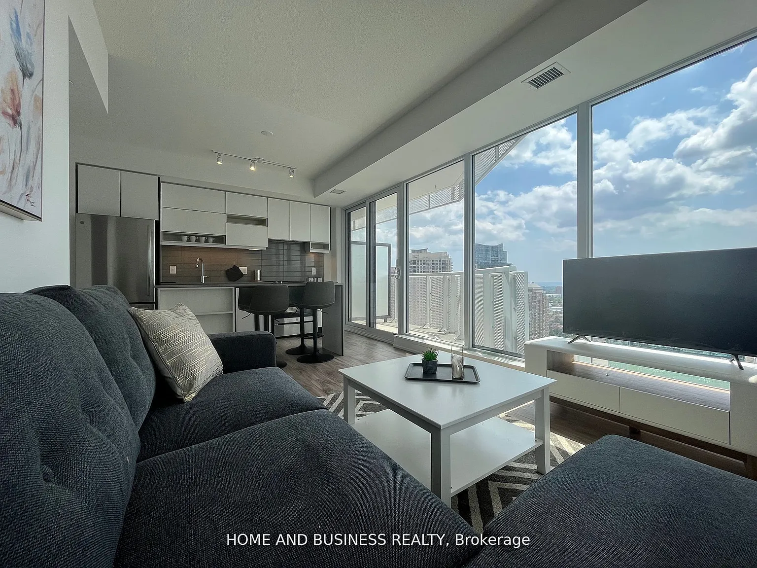 2 bed, $3,500 — Photo 1