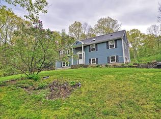 362 Chocolog Rd, Uxbridge, MA 01569