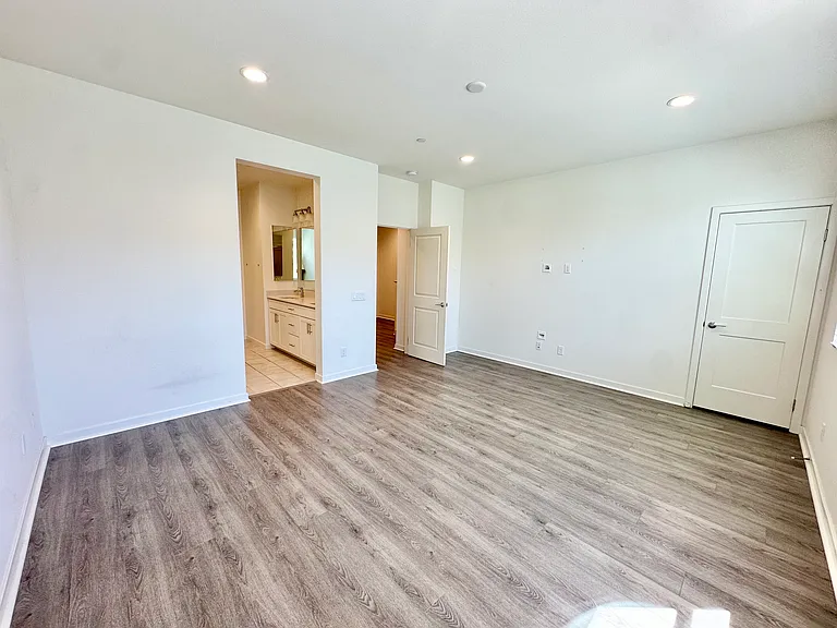 115 Red Brick Dr #3 — Photo 19