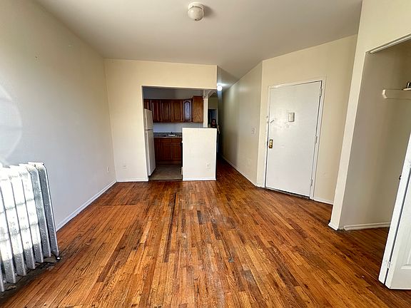 2nd image of 133 Yonkers Ave APT 3