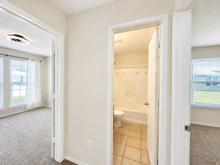 112 Tripp Trl — Photo 4