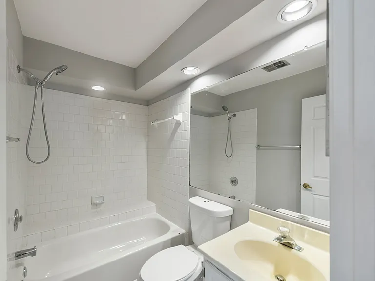 20 Rhodes Pl — Photo 20
