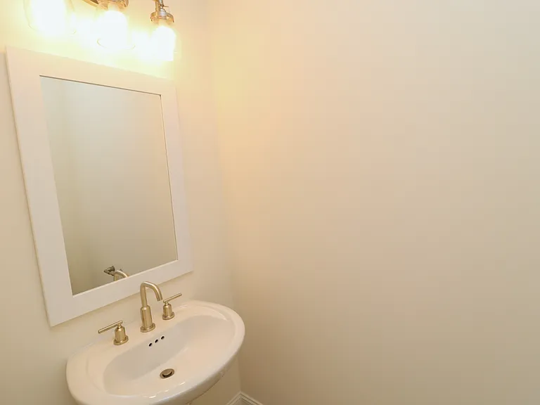 944 Baldwin Ridge Rd — Photo 17