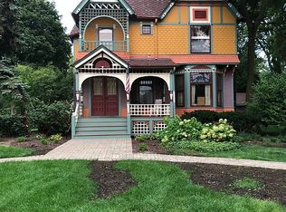 404 N Main St, Wheaton, IL 60187