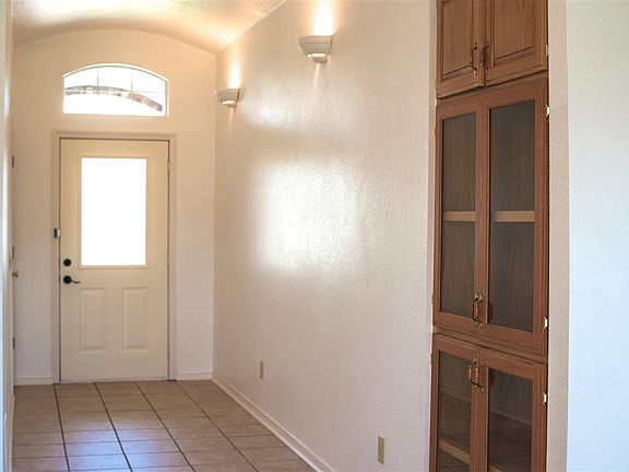 3rd image of 1108 Mahar Dr