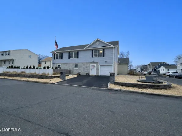 415 Pine Street, Union Beach, NJ 07735