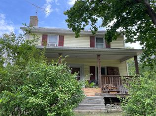 1043 Green Spring Rd, Winchester, VA 22603