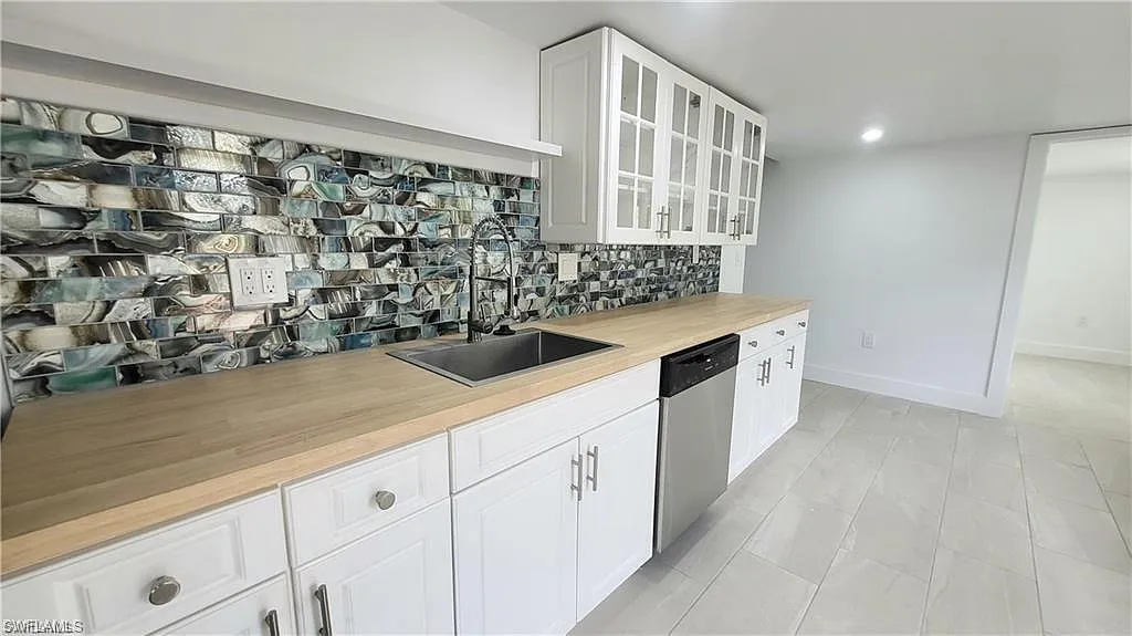 4 bed, 2.0 bath, 1500 sqft, $2,495 — Photo 3