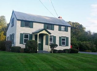 24975 Main Rd, Cutchogue, NY 11935