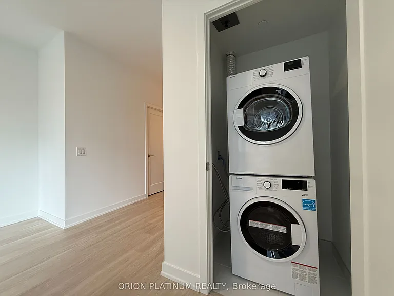 5105 Hurontario St #631 — Photo 8