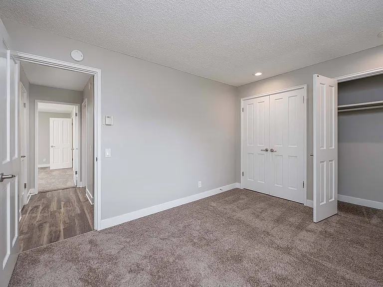 The Regent at Bellevue Way Apartments — Photo 32