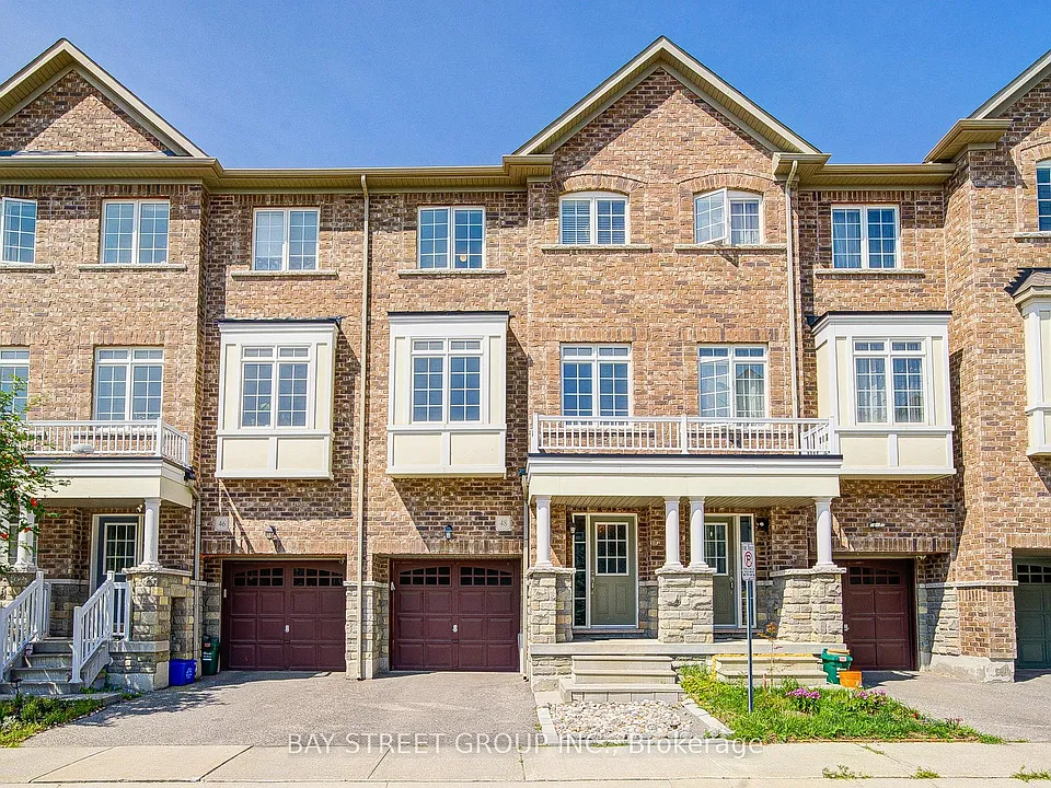 48 Roy Grove Way