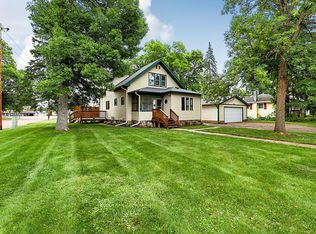 555 2nd Ave NW, Milaca, MN 56353